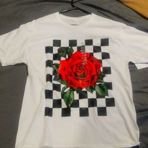 Rose graphic tee